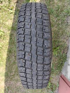 Продам резину 185/75R16C voltyre c-156 на диске 1 шт